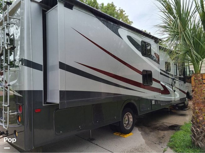2013 Coachmen Mirada 34BH - Used Class A For Sale by Pop RVs in Crystal River, Florida