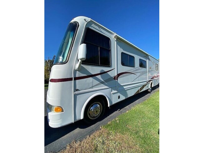 2006 Damon Daybreak 3270 - Used Class A For Sale by Pop RVs in Sarasota, Florida