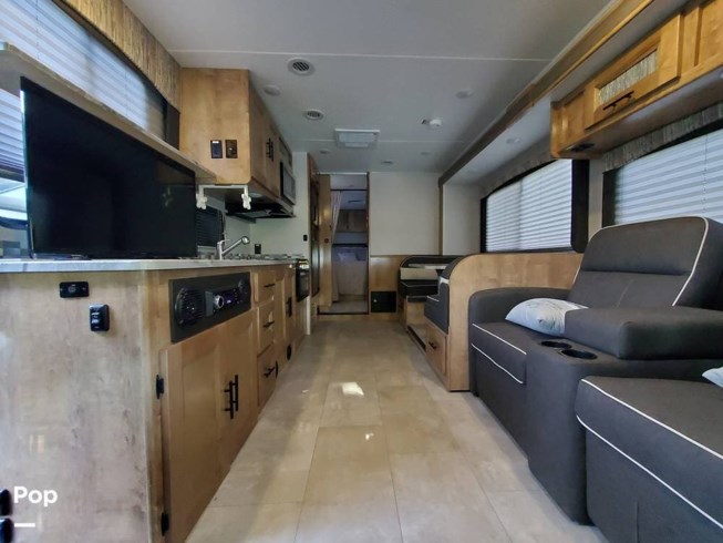 2021 Coachmen Leprechaun Premier Series 319MB - Used Class C For Sale by Pop RVs in Middletown, New Jersey