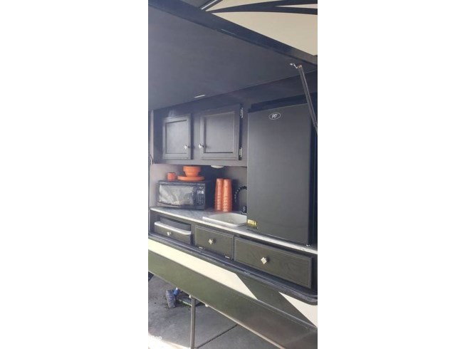 2018 Venture RV SportTrek Touring Edition 333VFK - Used Travel Trailer For Sale by Pop RVs in Clearfield, Utah