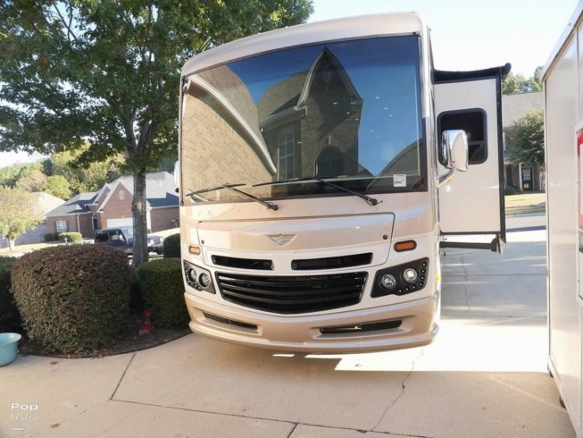 2017 Fleetwood Bounder 36H - Used Class A For Sale by Pop RVs in Sarasota, Florida