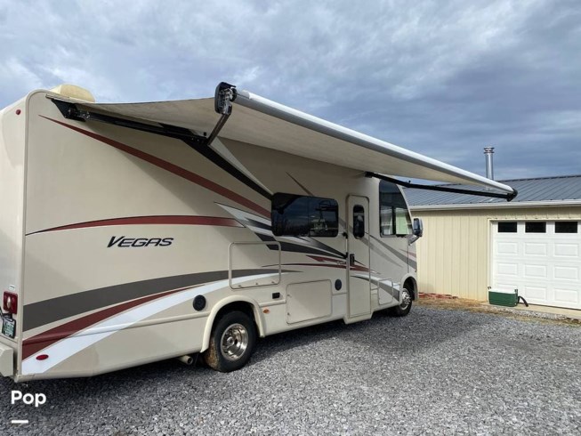 2018 Vegas 25.3 by Thor Motor Coach from Pop RVs in Rogersville, Tennessee