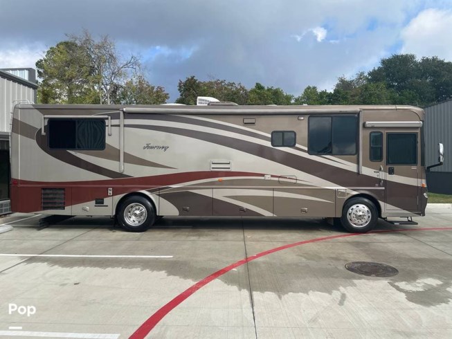 2006 Journey 36G by Winnebago from Pop RVs in Tomball, Texas