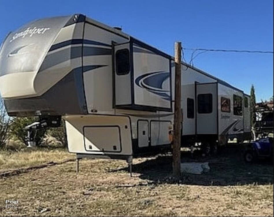 2021 Forest River Sandpiper 384QBOK RV for Sale in Carlsbad, NM 88220
