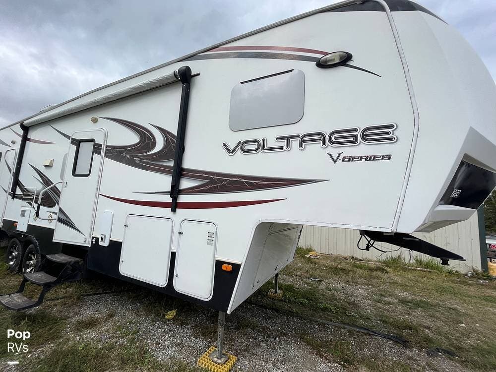 2013 Dutchmen Voltage Toy Hauler V3005 RV for Sale in Sulphur, LA 70663