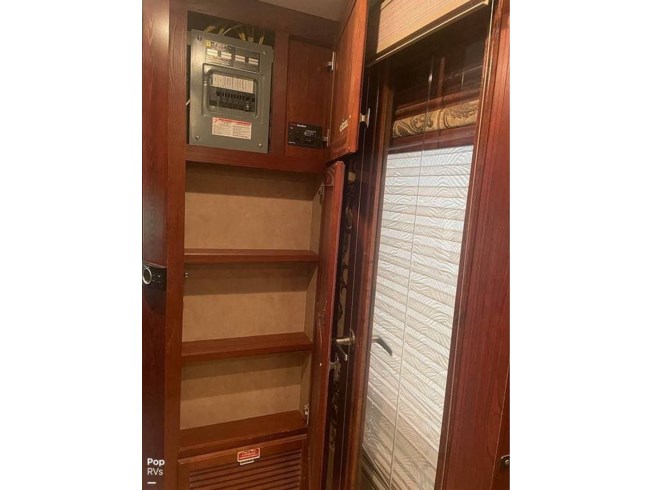 2010 Carri-Lite 36SBQ by Carriage from Pop RVs in Sarasota, Florida