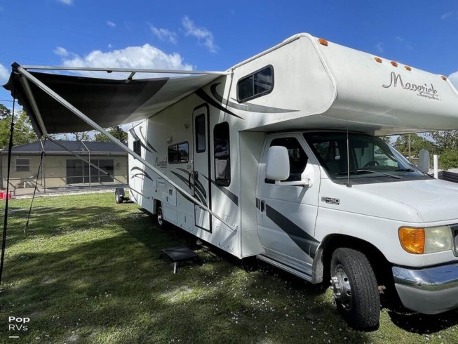 2005 Georgie Boy Maverick 315 SS - Used Class C For Sale by Pop RVs in Sarasota, Florida