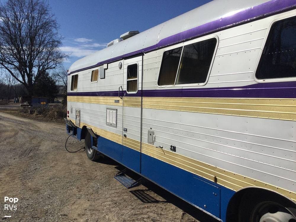 1971 Newell Coach 30 RV for Sale in Springfield, MO 65801 | 268694 |   Classifieds