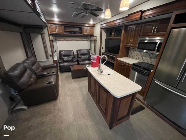 2018 Avalanche 321RS by Keystone from Pop RVs in Huffman, Texas