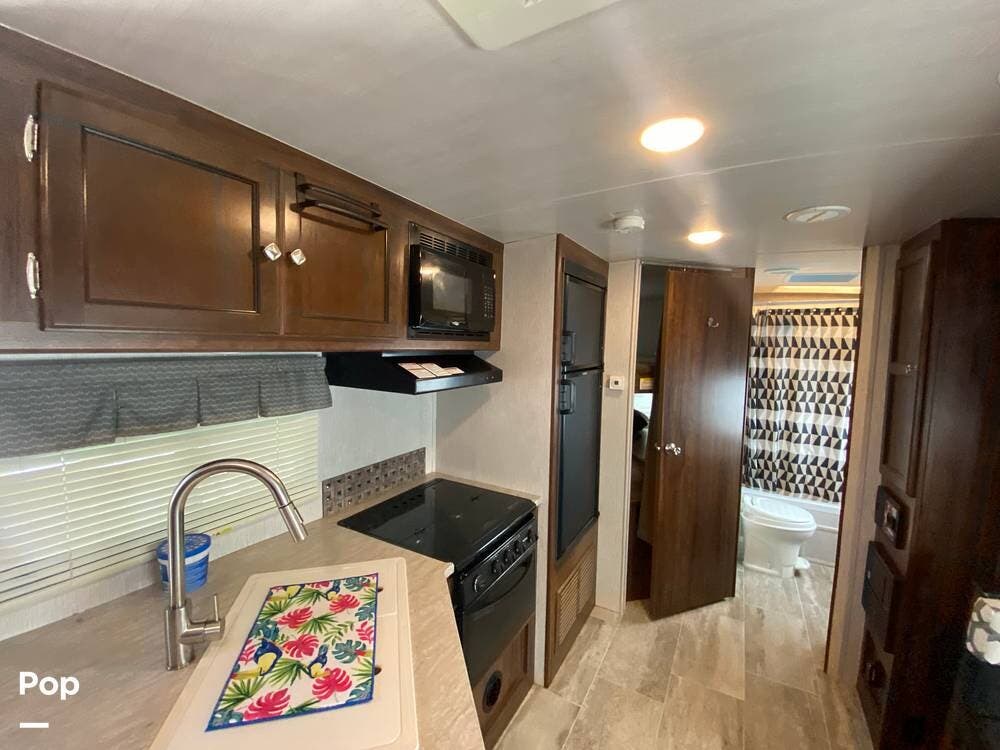 Used 2018 Heartland Wilderness 2475BH available in Astatula, Florida