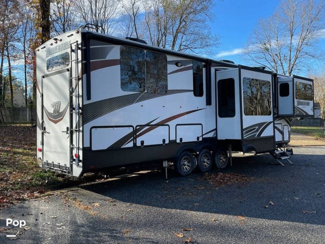 2017 Momentum 376TH by Grand Design from Pop RVs in Williamsburg, Virginia