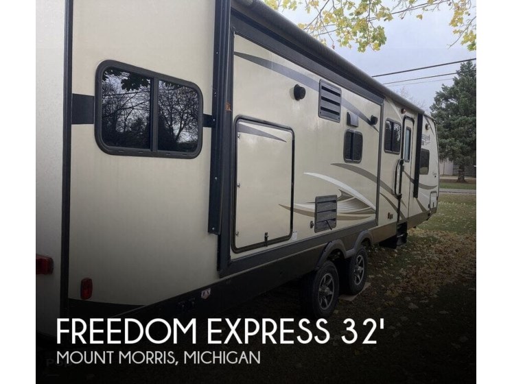 Used 2018 Coachmen Freedom Express 322RLDS available in Mount Morris, Michigan