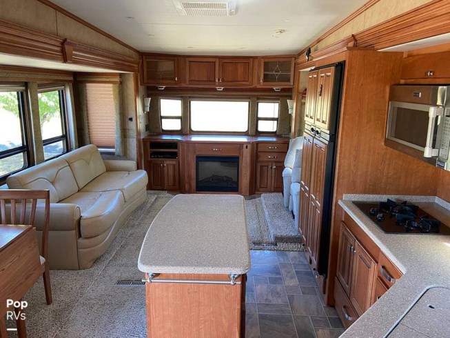 2010 Carriage Carri-Lite 36SBQ - Used Fifth Wheel For Sale by Pop RVs in Sarasota, Florida
