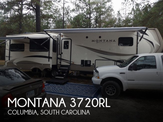 Used 2019 Keystone Montana 3720RL available in Sarasota, Florida