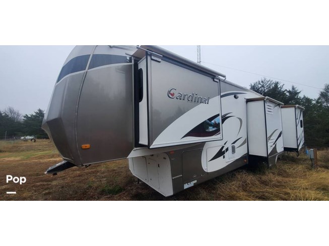 2011 Cardinal 3450RL by Forest River from Pop RVs in Whitesboro, Texas