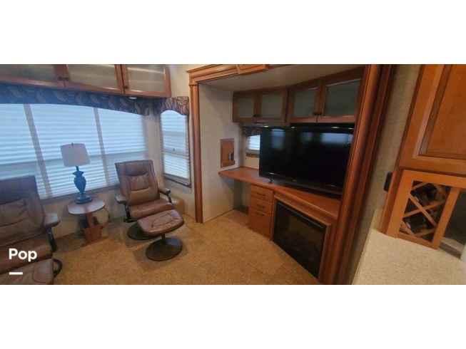 2011 Forest River Cardinal 3450RL - Used Fifth Wheel For Sale by Pop RVs in Whitesboro, Texas