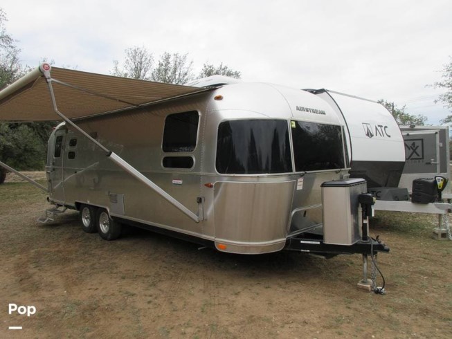 2020 Airstream International Serenity 27FB - Used Travel Trailer For Sale by Pop RVs in Spicewood, Texas