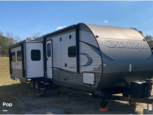 2019 Coachmen Catalina Legacy Edition 333BHTSCK - Used Travel Trailer For Sale by Pop RVs in Griffin, Georgia