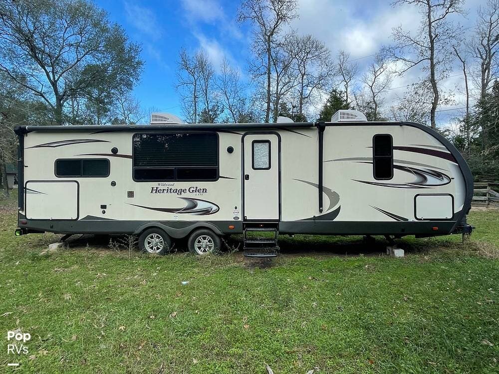 2016 Forest River Heritage Glen M282RK RV for Sale in Willis, TX 77378 319350