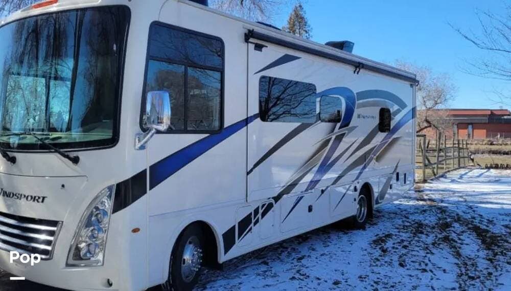 2022 Thor Motor Coach Windsport 29M - Used Class A For Sale by Pop RVs in Klamath Falls, Oregon features Slideout, Air Conditioning, Awning, Leveling Jacks, Generator