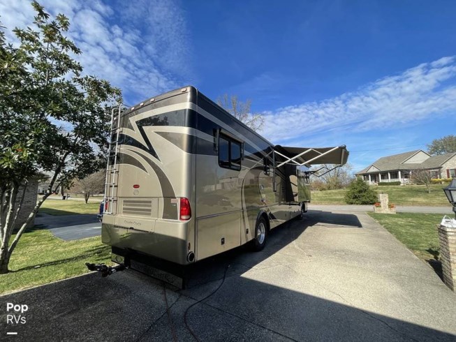 2006 Inspire Country Coach  360 Genoa 40 by Country Coach from Pop RVs in Sarasota, Florida