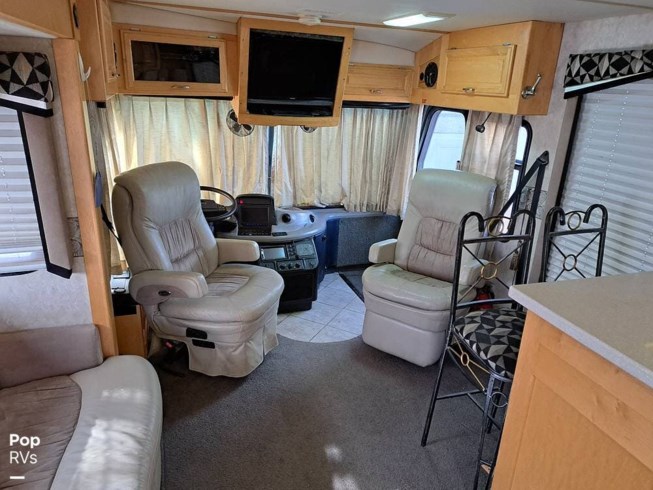 2004 Revolution 40D by Fleetwood from Pop RVs in Sarasota, Florida
