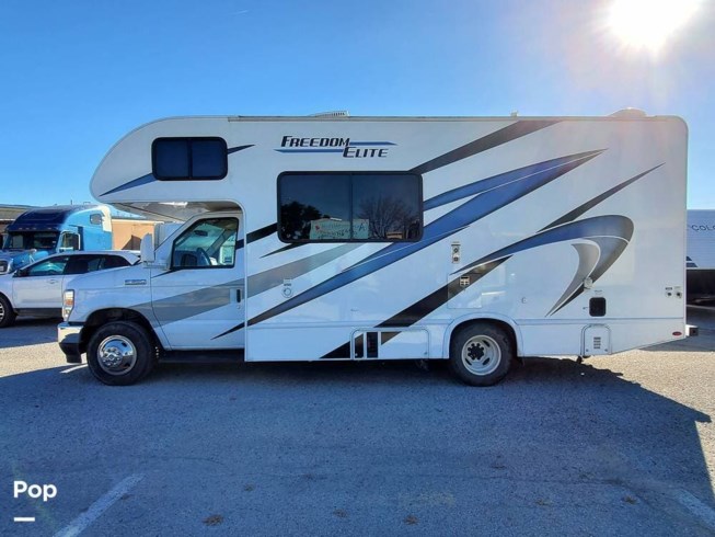 2022 Thor Motor Coach Freedom Elite 22 HE - Used Class C For Sale by Pop RVs in Carrolton, Texas