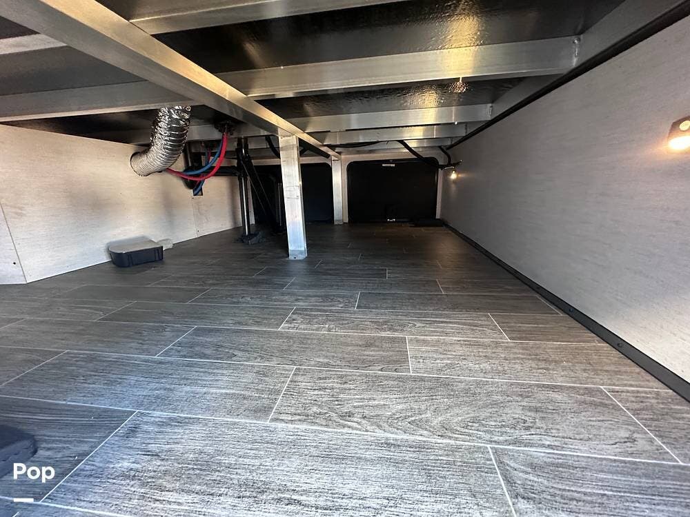 2021 Cherokee Arctic Wolf 3660 SUITE RV for Sale in Leesburg, FL 34748