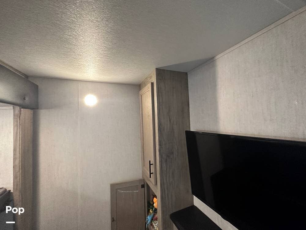 2021 Cherokee Arctic Wolf 3660 SUITE RV for Sale in Leesburg, FL 34748