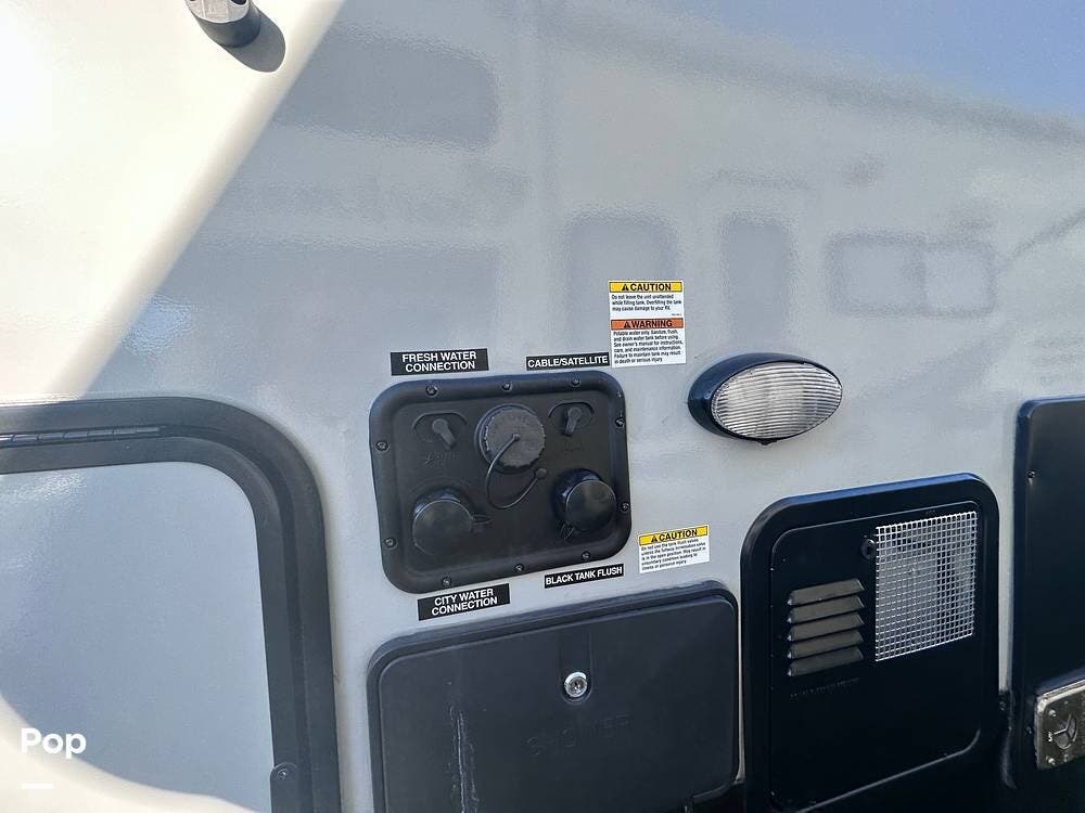 2021 Cherokee Arctic Wolf 3660 SUITE RV for Sale in Leesburg, FL 34748