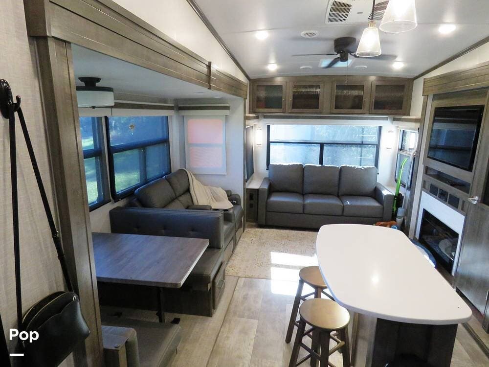 2022 Ultra-Lite 2883WS by Rockwood from Pop RVs in Jacksonville, Florida