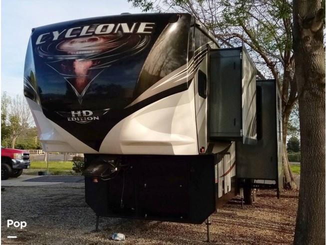 2020 Heartland Cyclone 3713 - Used Toy Hauler For Sale by Pop RVs in Litchfield Park, Arizona