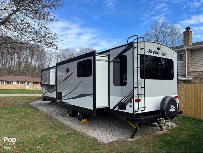 2021 Jayco White Hawk 32RL - Used Travel Trailer For Sale by Pop RVs in Holt, Michigan