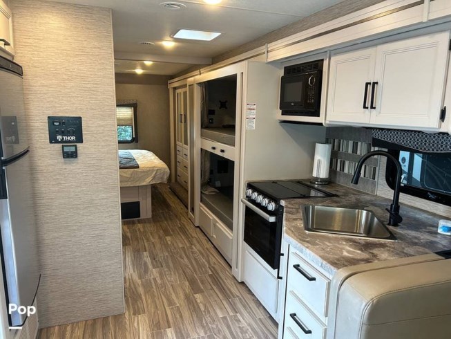 2020 Thor Motor Coach A.C.E. 32.3 - Used Class A For Sale by Pop RVs in Deerfield Beach, Florida