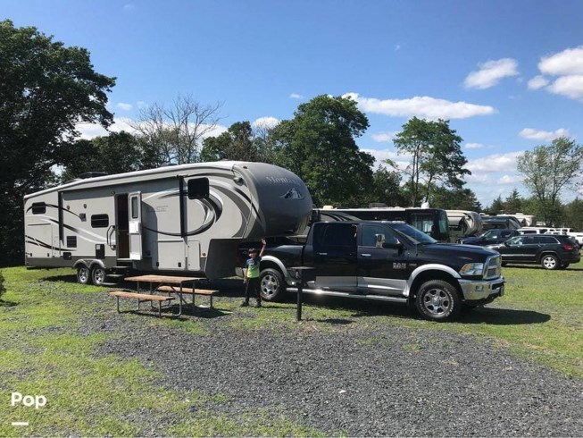 2013 Keystone Montana 338DB - Used Fifth Wheel For Sale by Pop RVs in Contoocook, New Hampshire