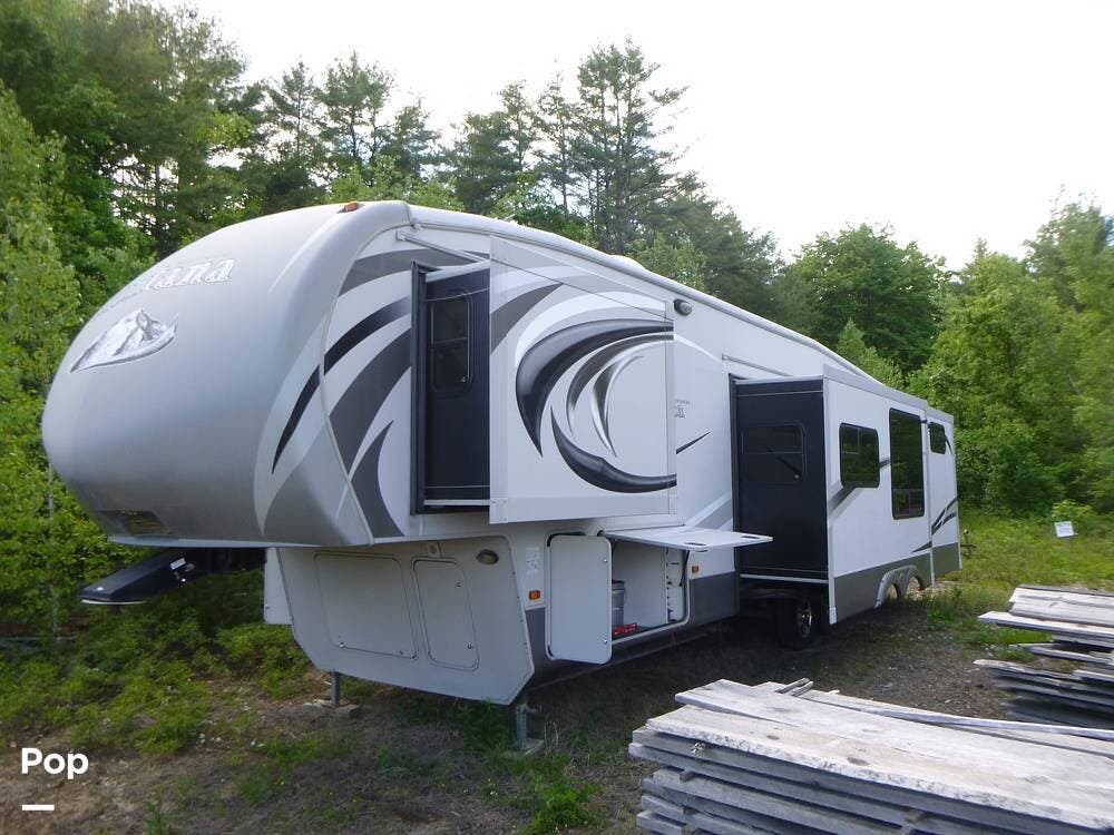 2013 Montana 338DB by Keystone from Pop RVs in Contoocook, New Hampshire