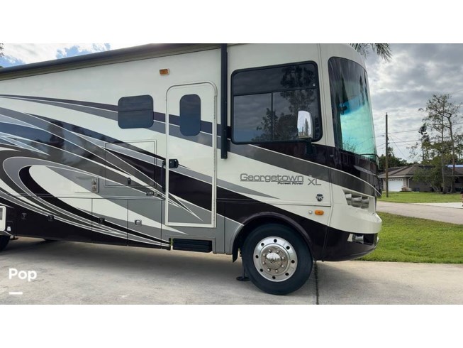 2017 Forest River Georgetown XL 369DS - Used Class A For Sale by Pop RVs in Fort Myers, Florida