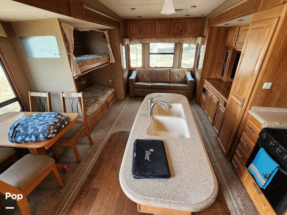 2014 Winslow 34IKE by Excel from Pop RVs in Mayer, Arizona