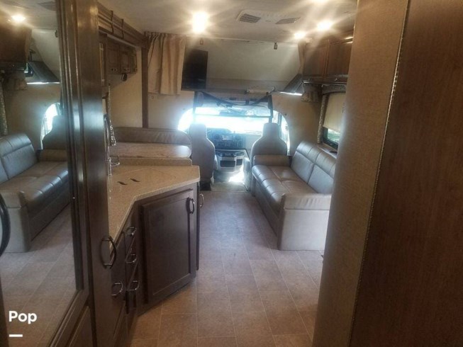 2018 Chateau 31W by Thor Motor Coach from Pop RVs in Tulsa, Oklahoma