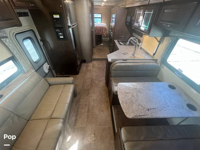 2018 Thor Motor Coach Chateau 31W - Used Class C For Sale by Pop RVs in Tulsa, Oklahoma