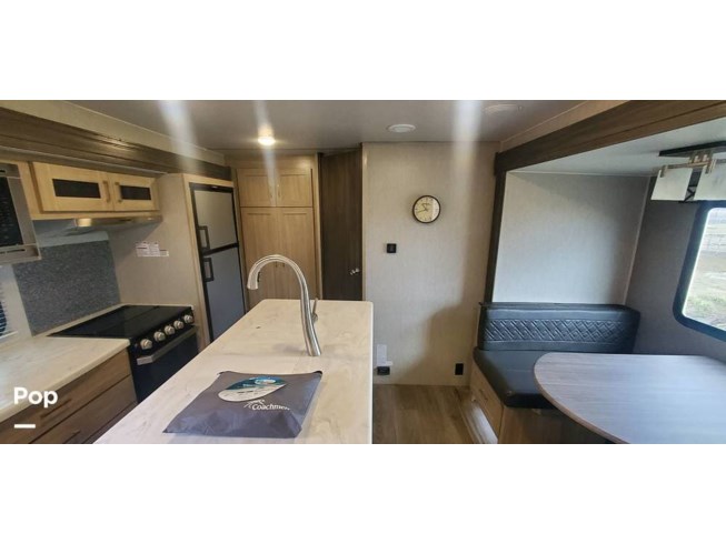 2020 Coachmen Freedom Express 320BHDS - Used Travel Trailer For Sale by Pop RVs in Gunter, Texas