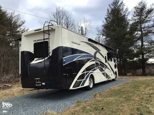 2022 Hurricane 34J by Thor Motor Coach from Pop RVs in Gaithersburg, Maryland