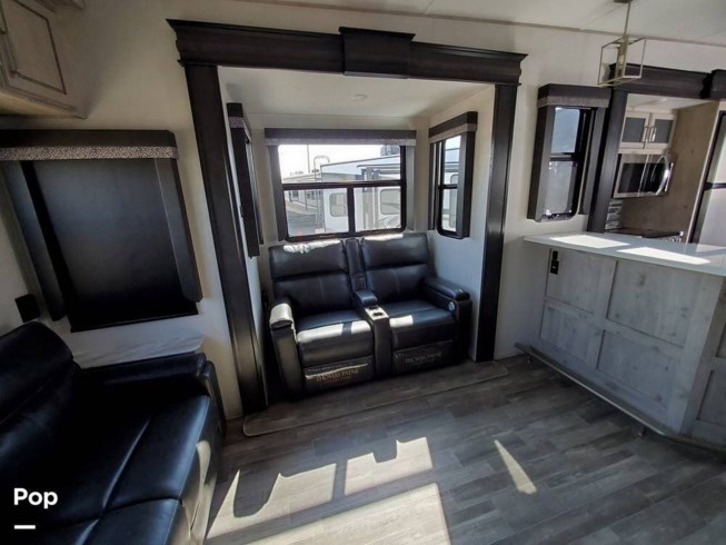 2021 Keystone Avalanche 338GK - Used Fifth Wheel For Sale by Pop RVs in Las Vegas, Nevada