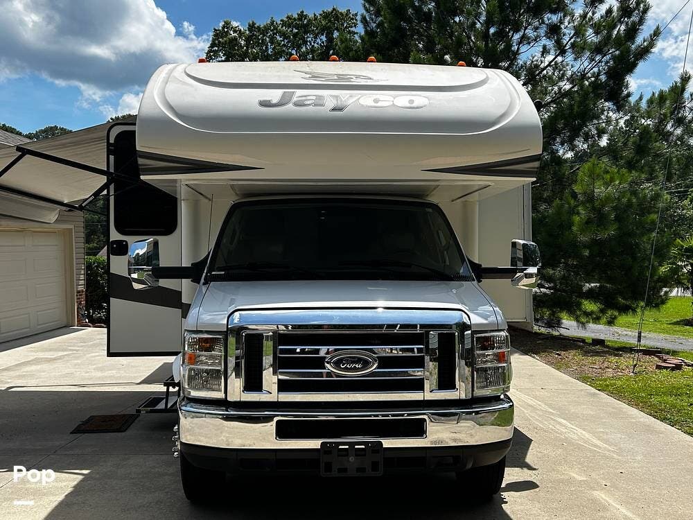 2019 Jayco Greyhawk 26Y - Used Class C For Sale by Pop RVs in Greenwood, South Carolina features Air Conditioning, Awning, Generator, Leveling Jacks, Slideout