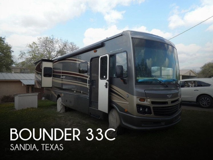 Used 2016 Fleetwood Bounder 33C available in Sandia, Texas