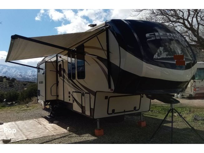 2017 Forest River Sierra 301OK - Used Fifth Wheel For Sale by Pop RVs in Acton, California