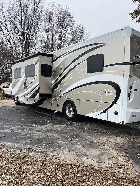 2018 Renegade Verona 36VSB RV for Sale in Tontitown, AR 72762 326557