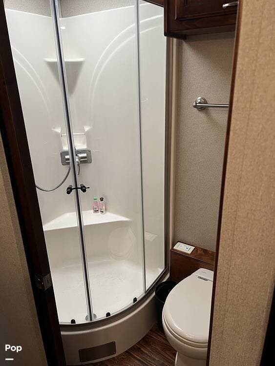 2018 Renegade Verona 36VSB RV for Sale in Tontitown, AR 72762 326557