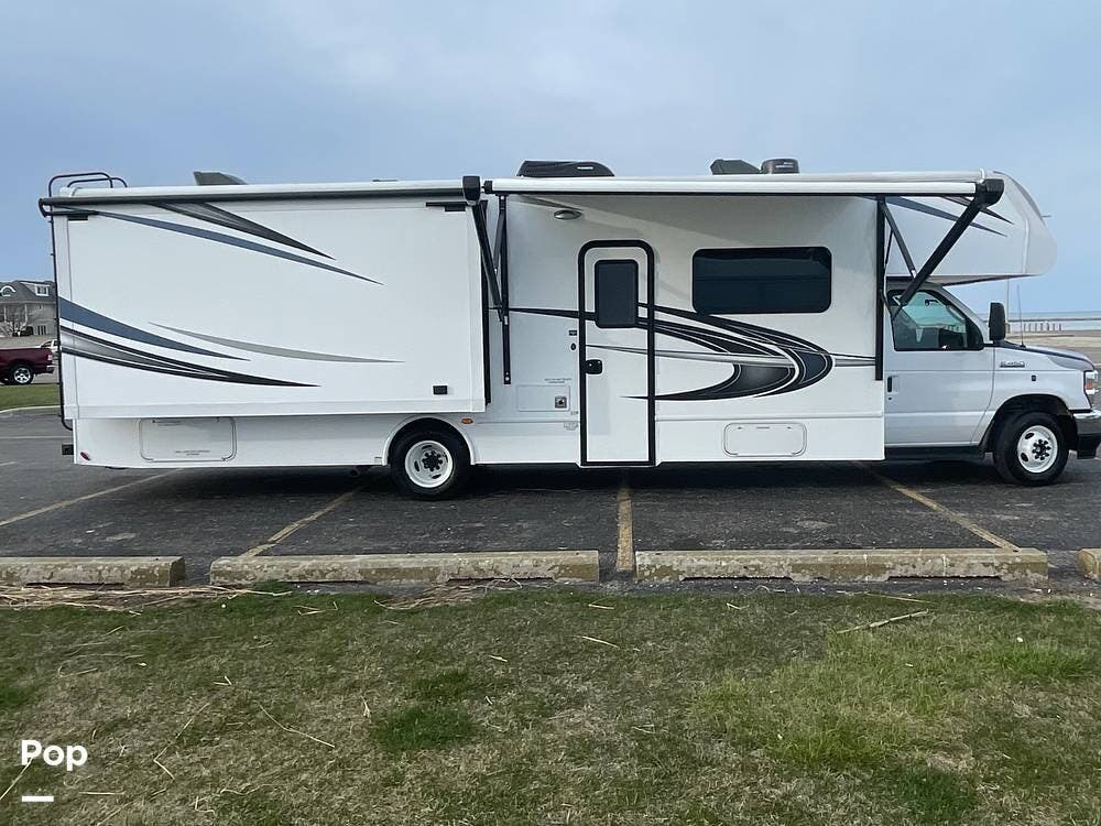 2022 Nexus Phantom 32P RV for Sale in Chesterfield, MI 48051 | 327169 ...