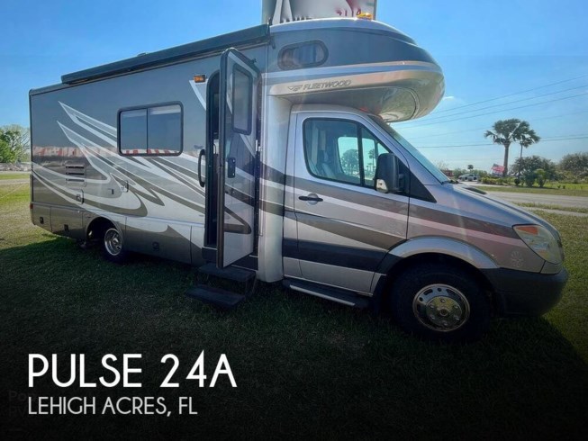 Used 2009 Fleetwood Pulse 24A available in Sarasota, Florida